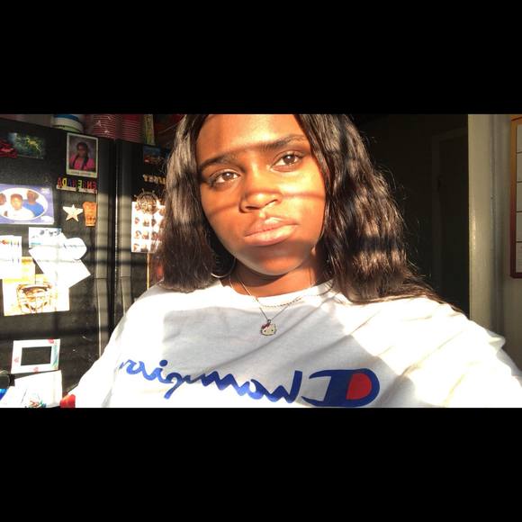 Meet your Posher, Erin - Picture 1 of 1